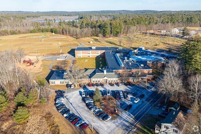 Auburn Village School consistently ranks top quartile, then Pinkerton for high school in Auburn, NH