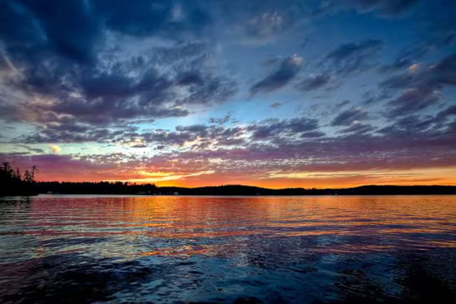 Hampstead, NH lake-country town