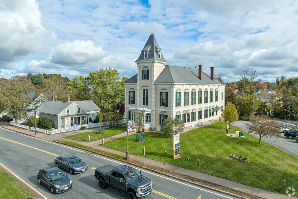 Chelmsford, MA town center common with the white meetinghouse