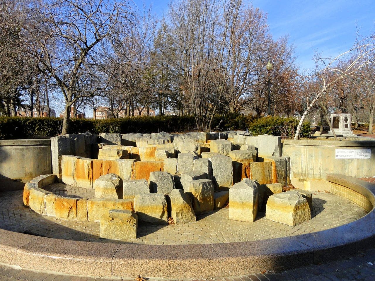 Robert Frost fountain, Campagnone Common