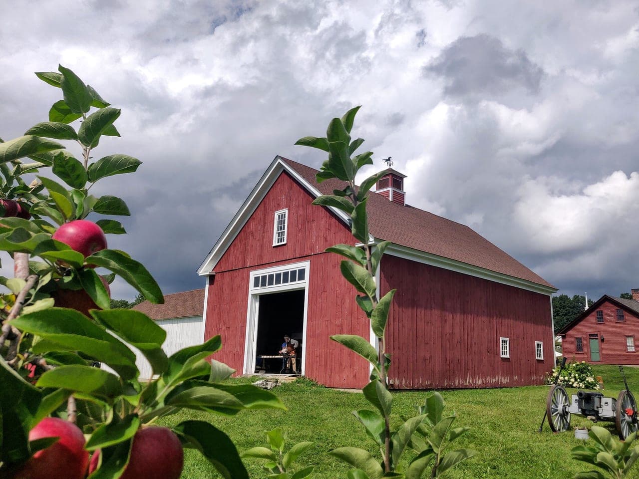 Parmenter Barn, Old Home Day