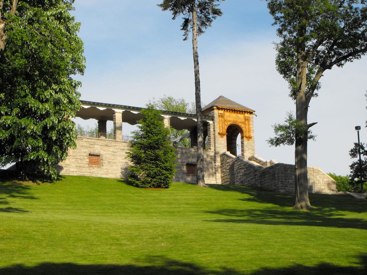 Greycourt State Park ruins