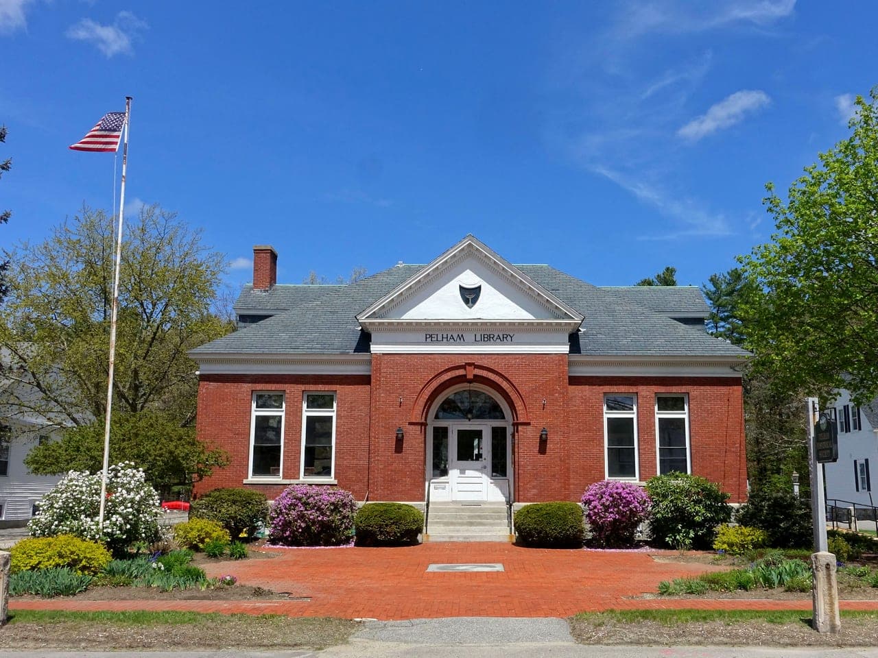 Pelham Library and Memorial Building